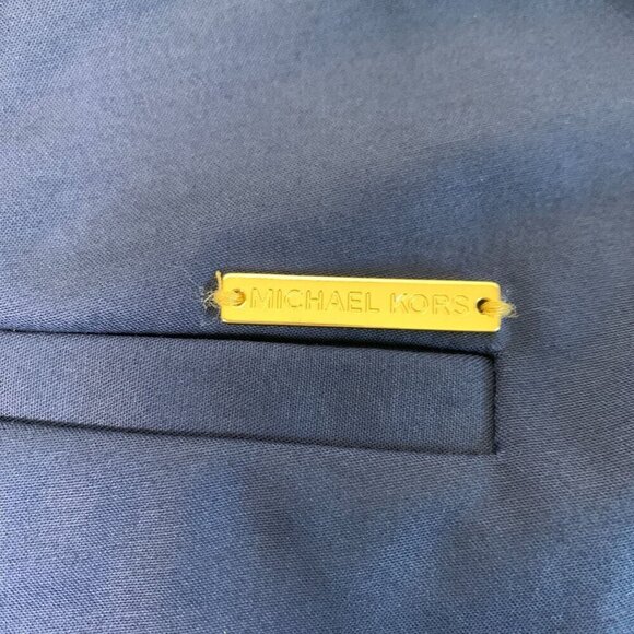 Michael Kors Dress Shorts Navy Blue Stretch Cotton Gold Buttons Size 8 - Picture 3 of 7